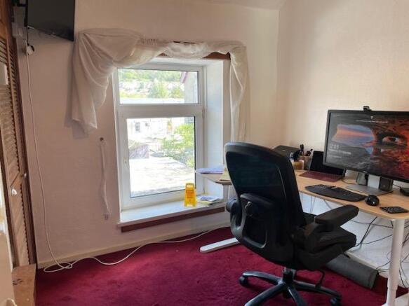Bedroom 2 (Rear)