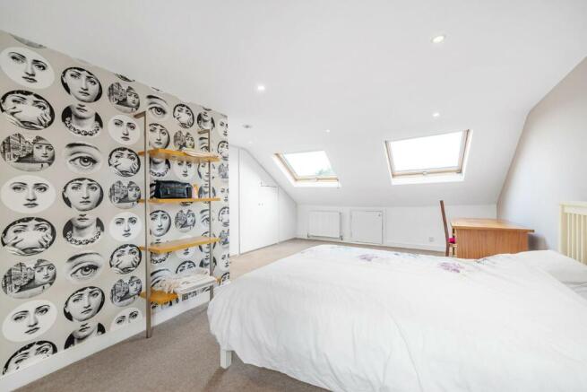 Bedroom 2 (2).jpg