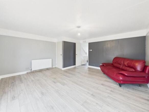 3 bed Town House for sale Image 6