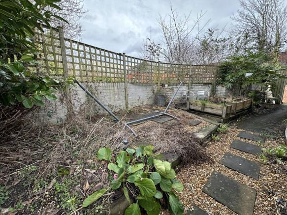 3 bed End of Terrace to rent Image 11