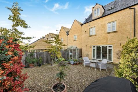 Mercer Way, Tetbury, GL8