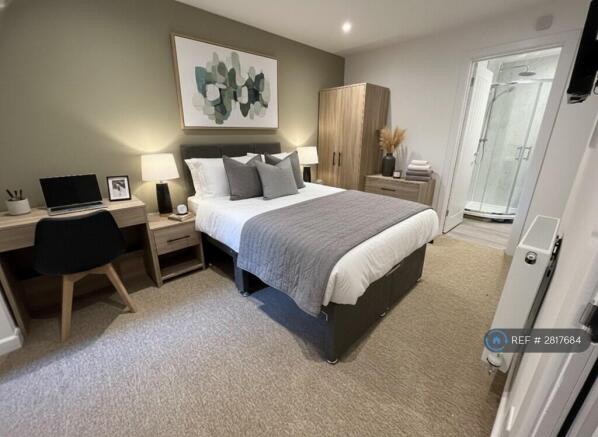 Room 2 w/ Ensuite