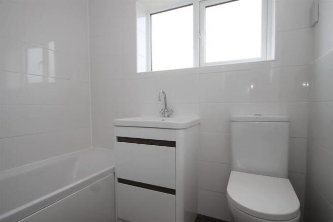 BATHROOM/W.C.