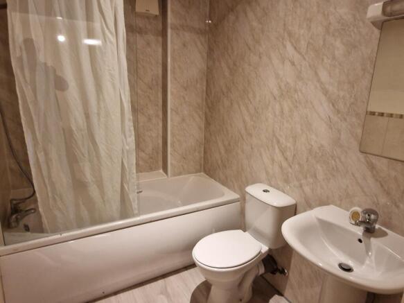 1 bed Apartment to rent Image 7