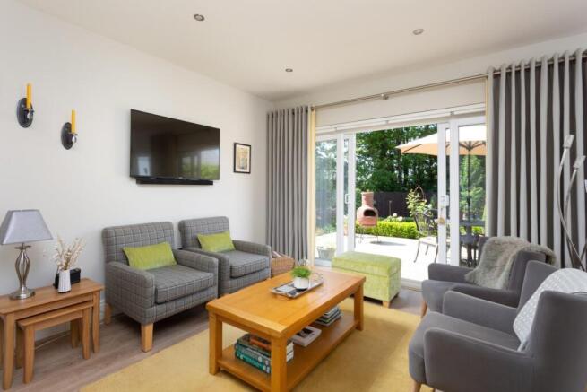 4 bed Detached for sale Image 7