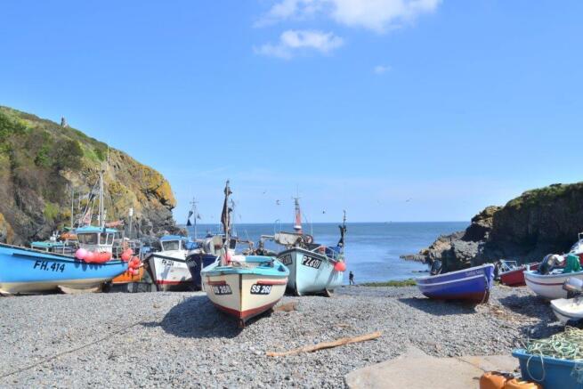 Cadgwith Location Photo.jpg