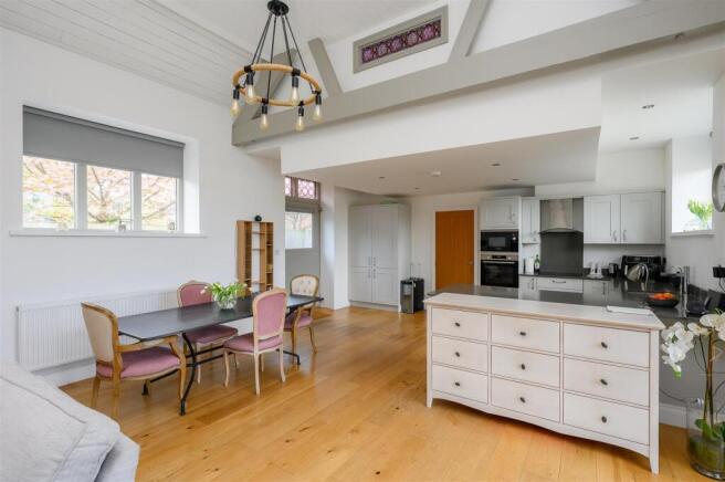 3 bed Barn Conversion for sale Image 11