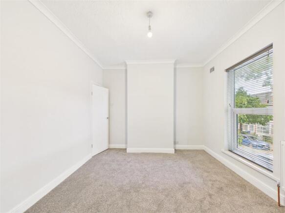 2 bed Terraced for sale Image 9