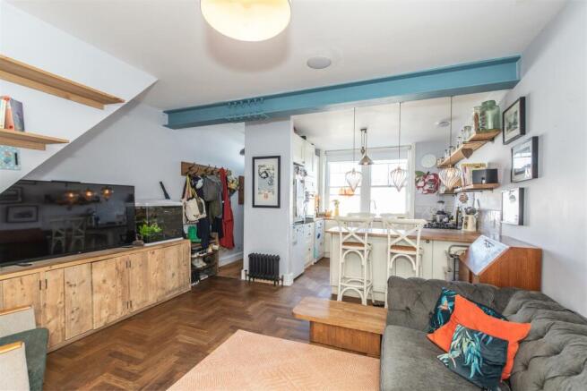 Sitting Room/Kitchen