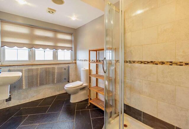 Family Bathroom - First Floor
