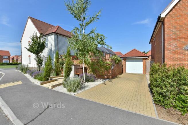 Driveway/Parking