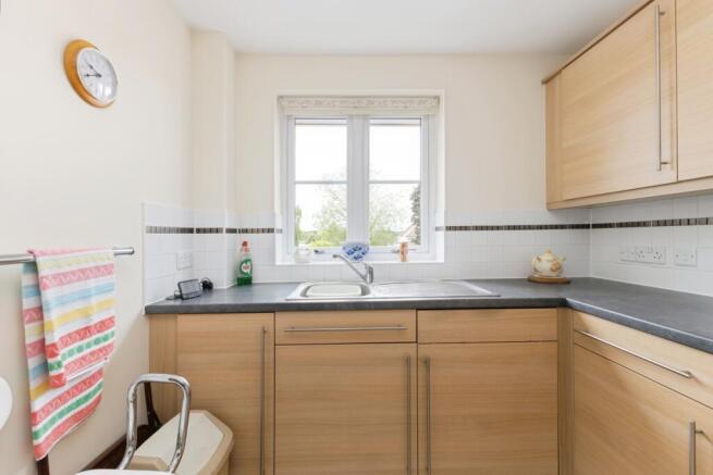 Queens Road, Attleborough, Norfolk, NR17 photo 4