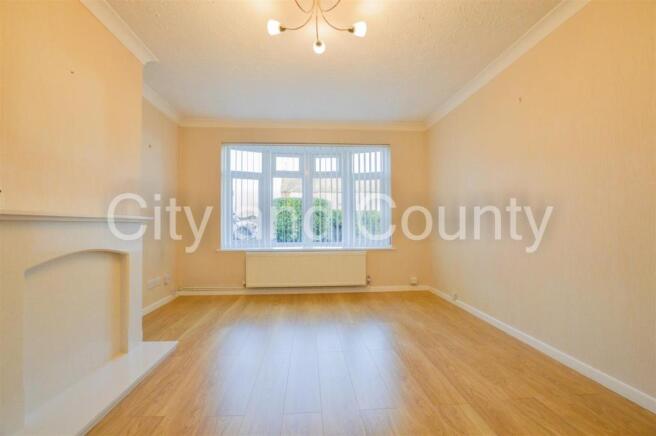 living room 1.jpg