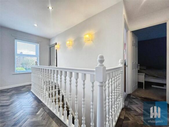 4 bed Detached for sale Image 8