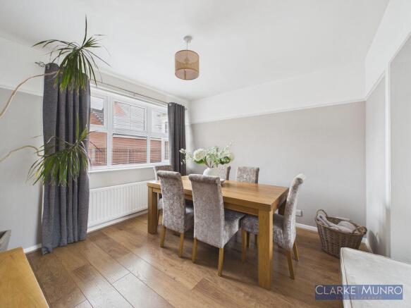 3 bed Semi-Detached for sale Image 4