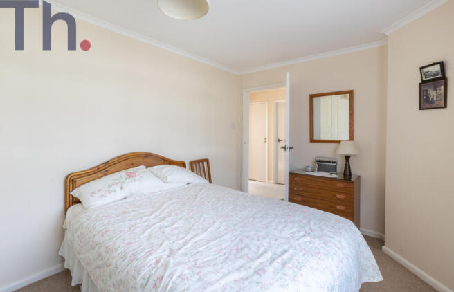 Bedroom 2 (2)