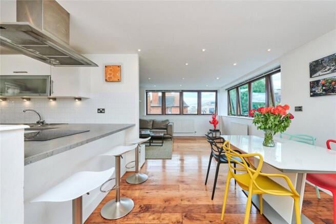 Dining/Kitchen