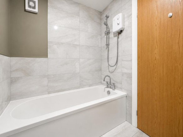1 bed Flat for sale Image 8