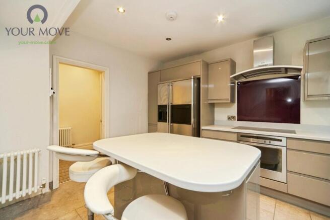 2 bed Flat for sale Image 4