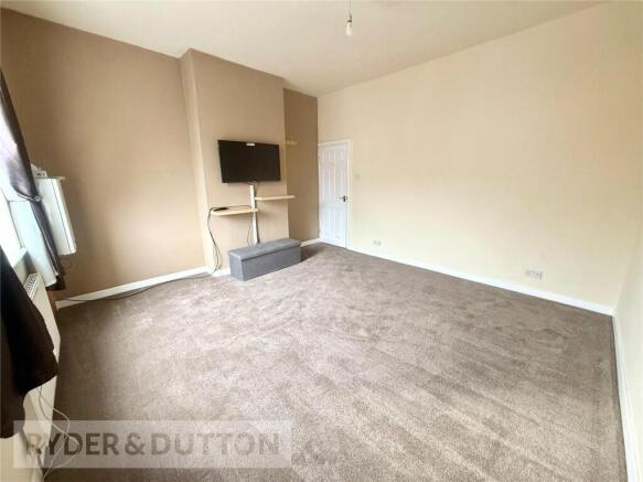 2 bed Terraced to rent Image 12
