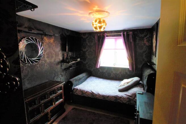 mainbedroom.jpg