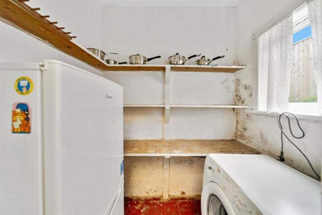 UTILITY/PANTRY