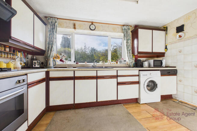 CAM02494G0-PR0064-STILL002