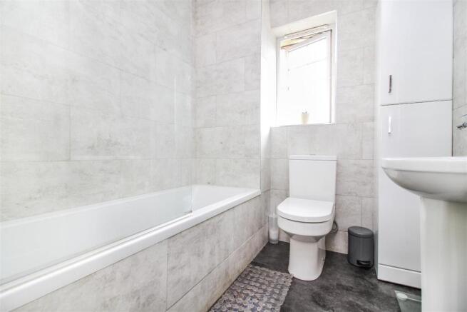 ,bathroom.jpg