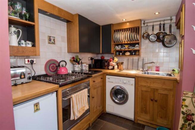 BESPOKE KITCHEN