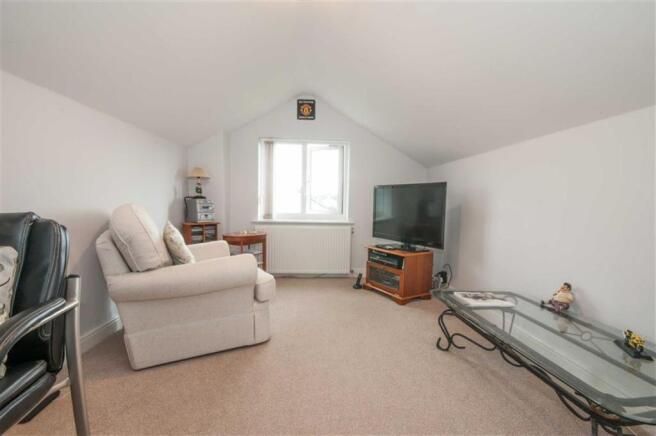 LOFT ROOM