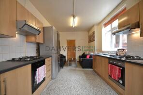 30, Stretton Road, Leicester LE3 6BN