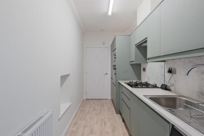 001-9 Walkers Court Newmains.jpg