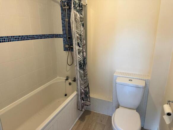 Bathroom.jpg
