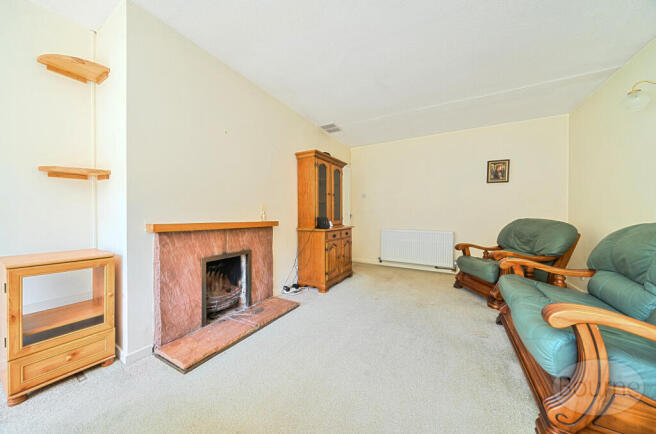 9572afb3-9328-4a5...