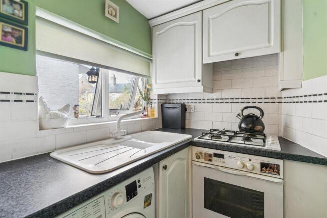 Hitchin Road, Shefford photo 4