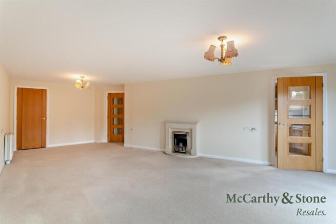 8706524-interior06-800.jpg