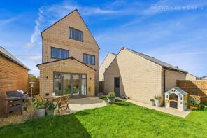 49, Currington Avenue, St Neots PE19 0AT