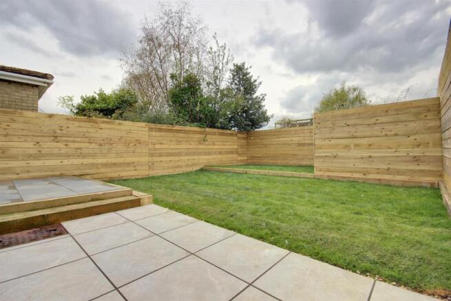 3 bed Semi-Detached Bungalow for sale Image 11