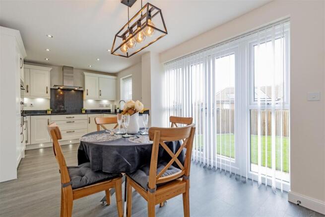 Impressive Dining Kitchen