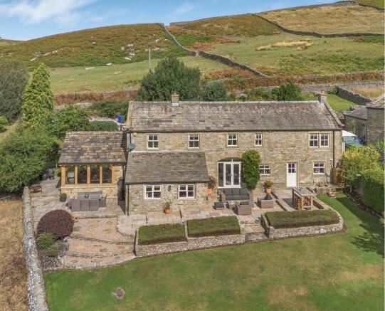 4 bed Detached for sale Image 7