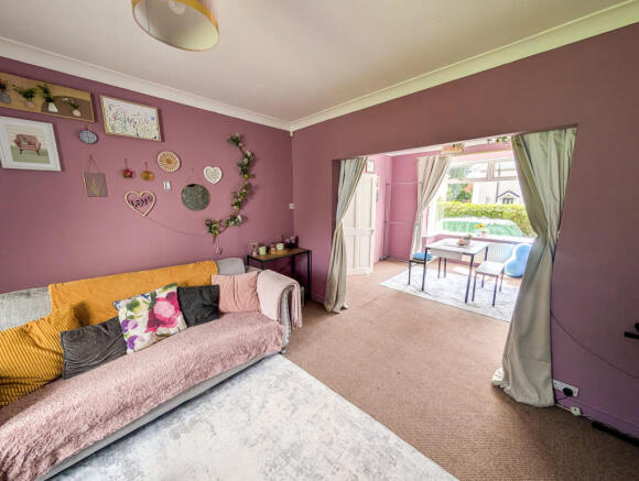 3 bed Semi-Detached for sale Image 5