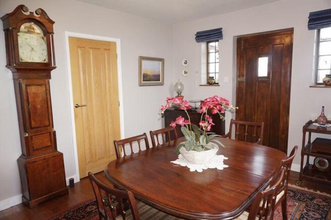 Dining room 1