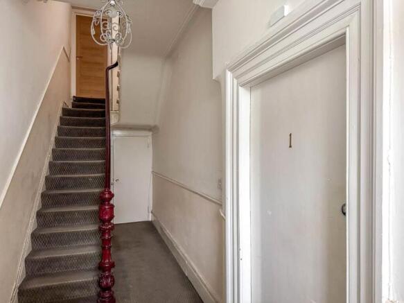 Flat 1, 12 Belmont Terrace (8).jpg