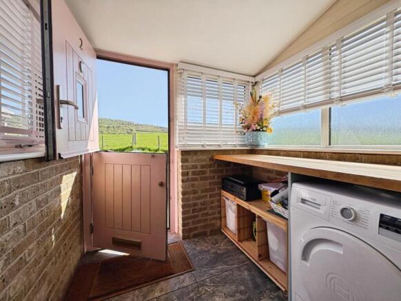 3 bed Terraced for sale Image 7