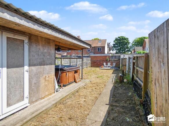 4 bed Terraced for sale Image 10