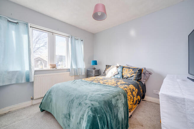 6 bed Detached for sale Image 10