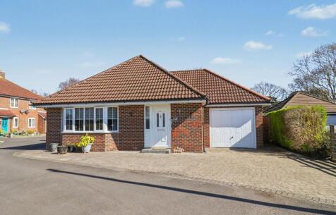 Kelvin Grove, Netley Abbey, SO31
