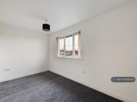 2 bed Flat to rent Image 4