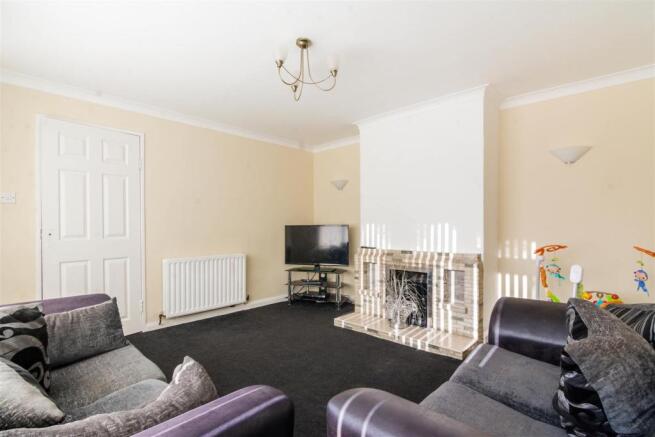 FAMILY LOUNGE