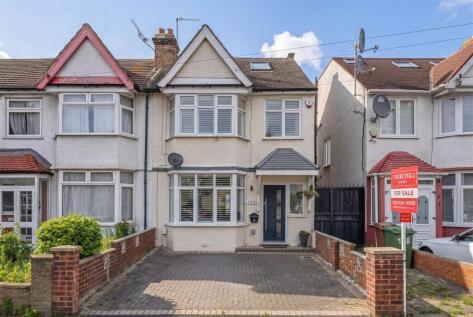 Hall Lane, Chingford